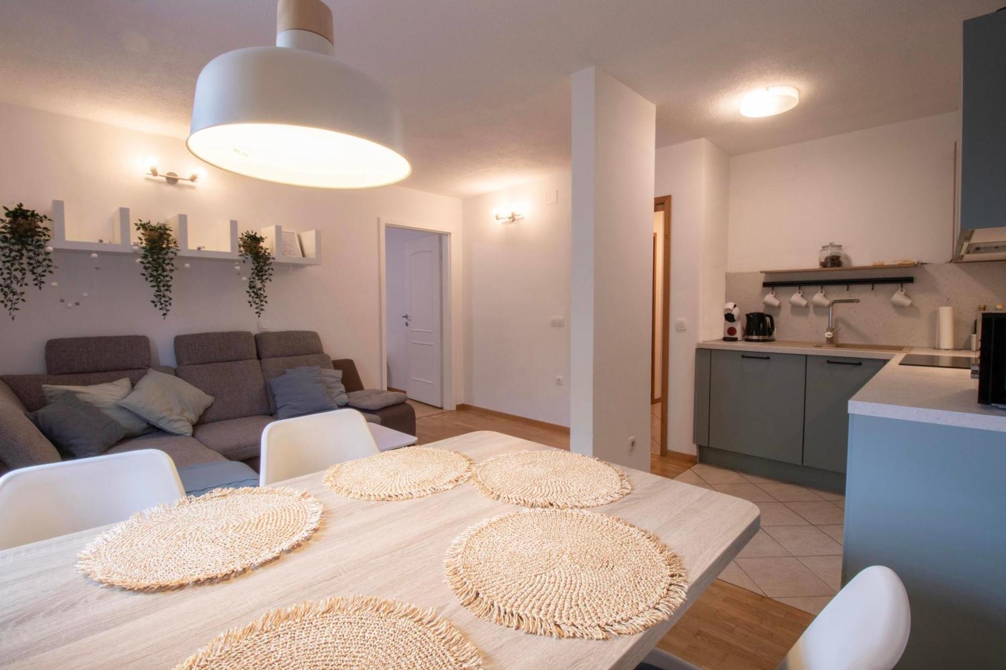 Apartment Above Lake Bled Exterior foto